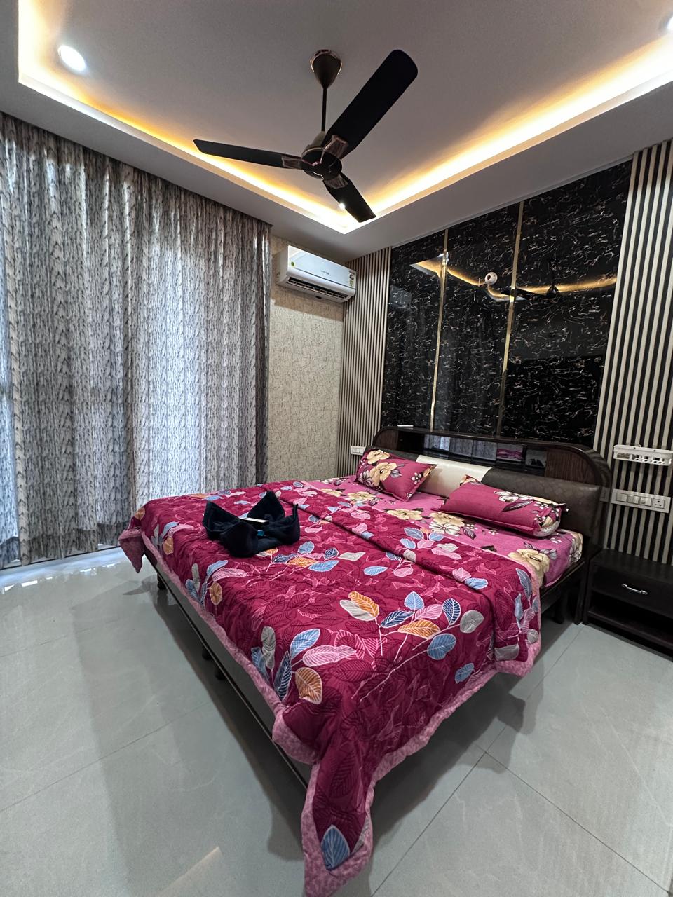 Vintage Skyline · Bedroom